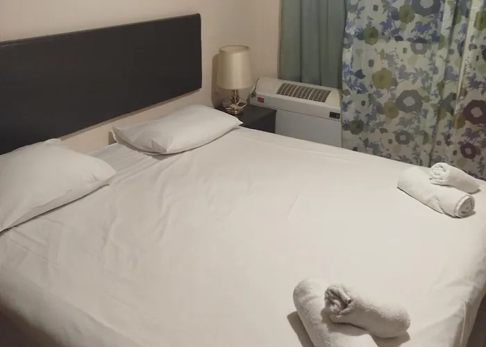 Evridiki Pensión 3*