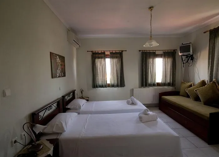 Evridiki Pensión 3*