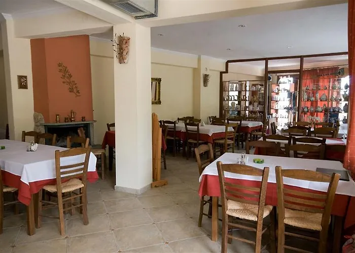 Evridiki Pensión 3*