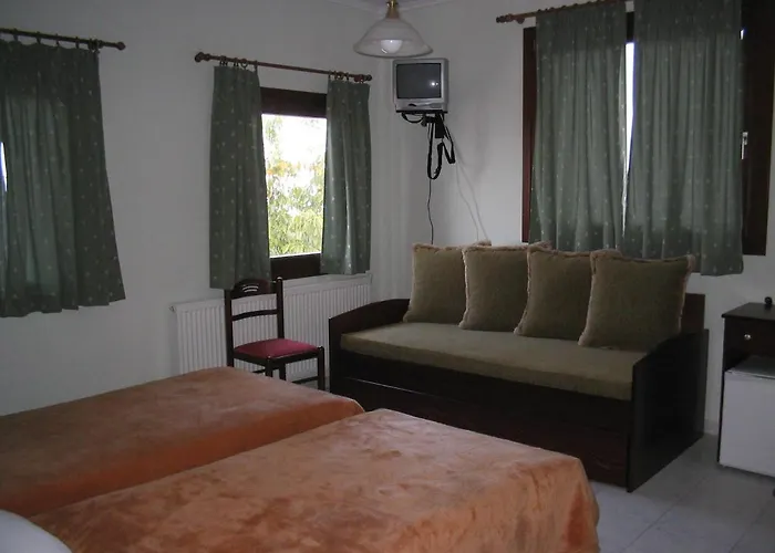 Evridiki Pensión 3*